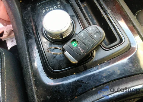 2019 Chrysler 300 300S Awd z USA, uszkodzony, nr VIN 2C3CCAGG9KH610673